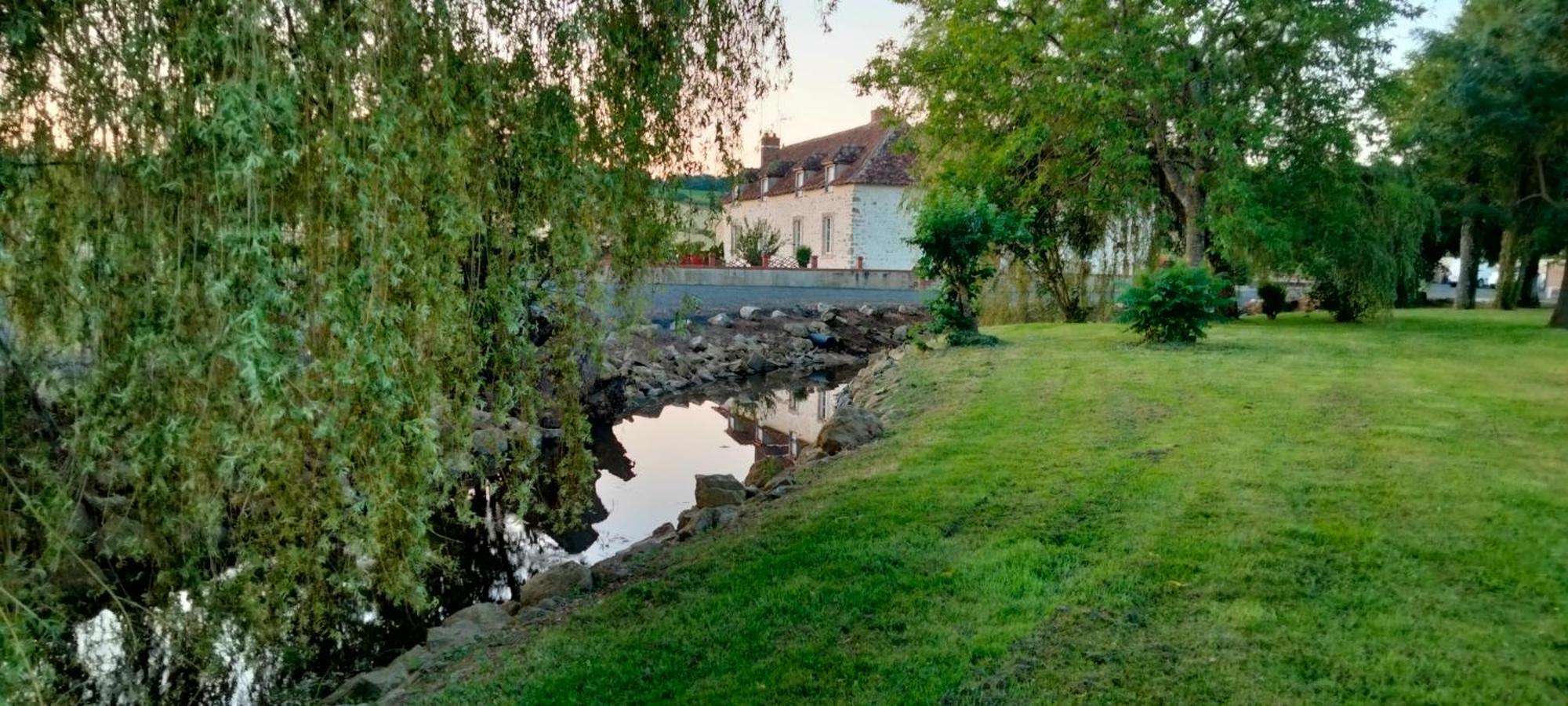 Gite & Chambre D'Hotes Du Moulin Villa Brulon Exterior photo